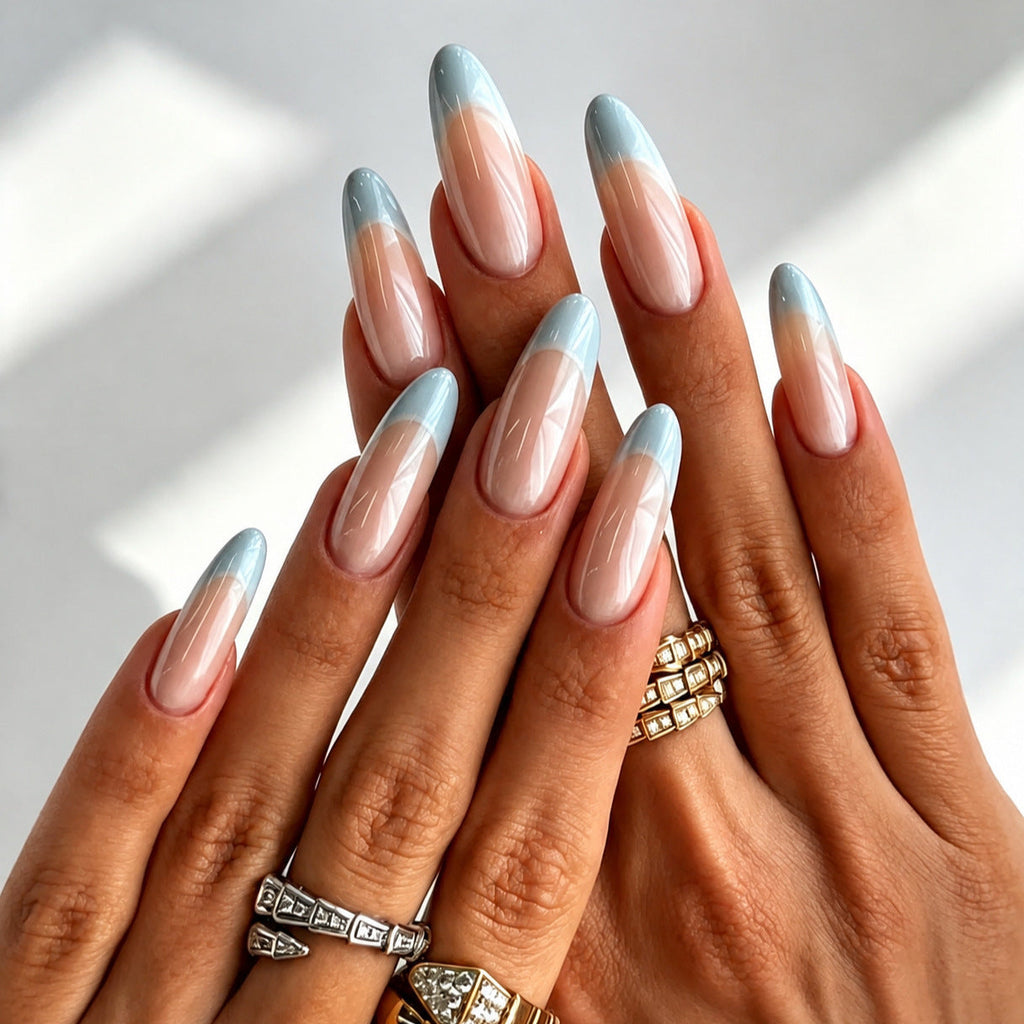 Siopsrl | Artificial nails with transparent and modern French tips Siopsrl