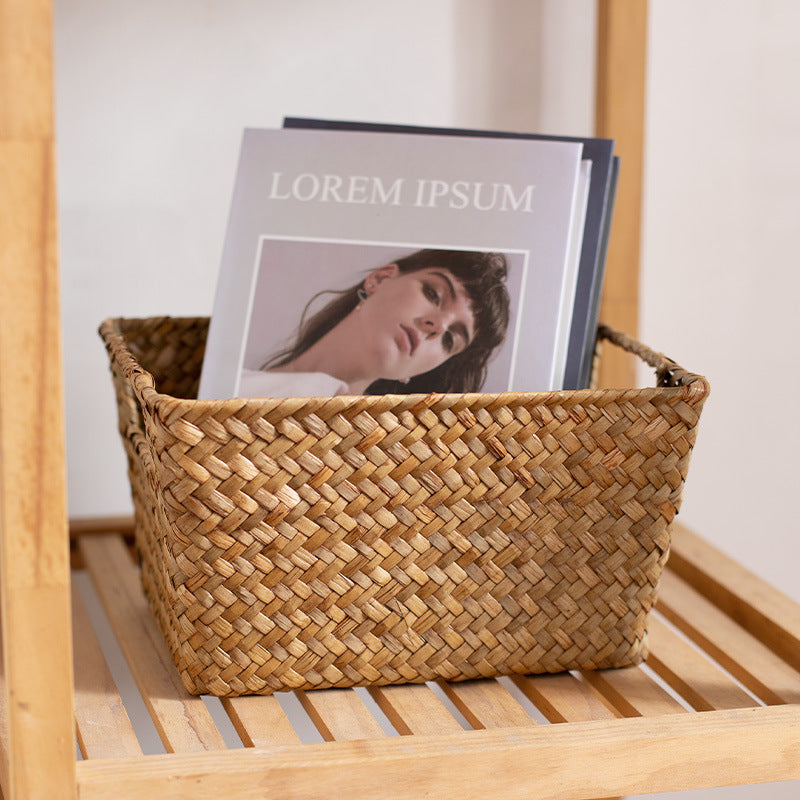 Unisex storage basket made of handwoven natural material Siopsrl