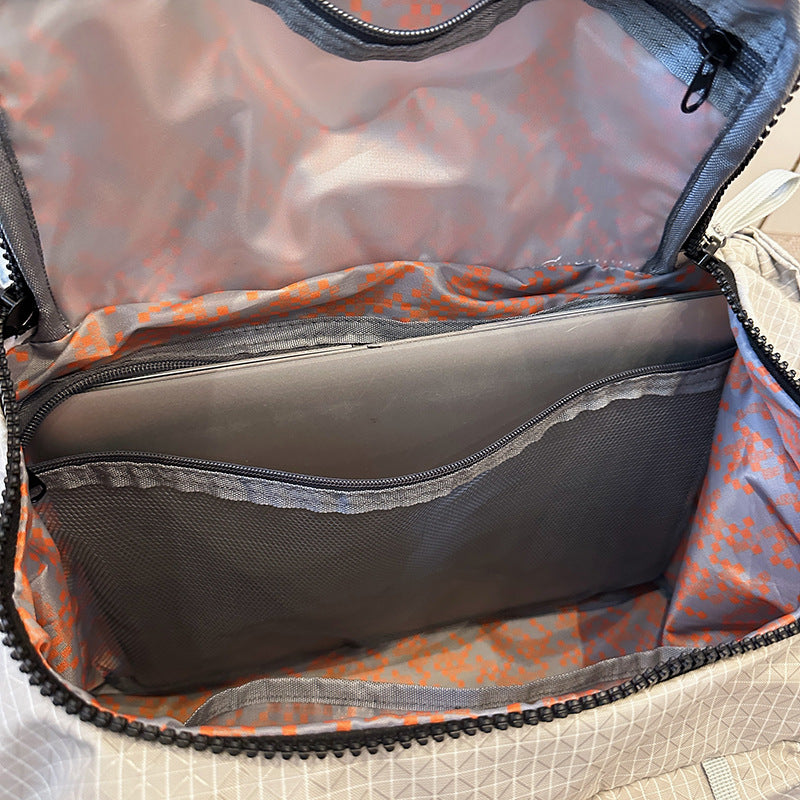 Siopsrl | Stylish sports bag with adjustable shoulder strap Siopsrl