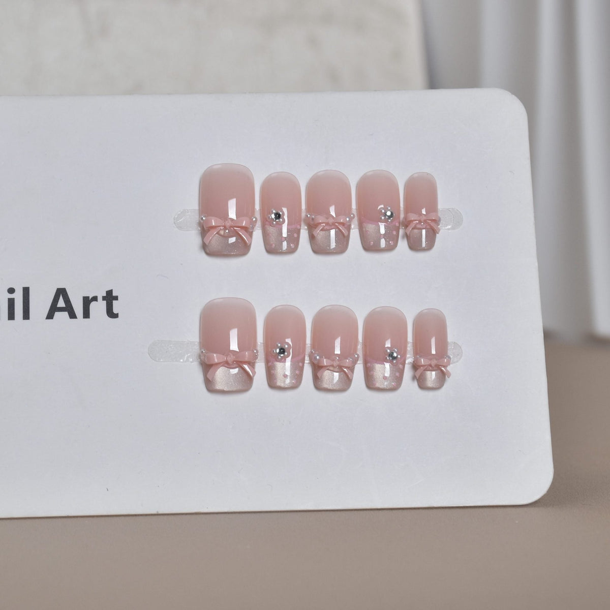 Siopsrl | Elegant French Tip Press-On Nail Art with Bow Accents Siopsrl