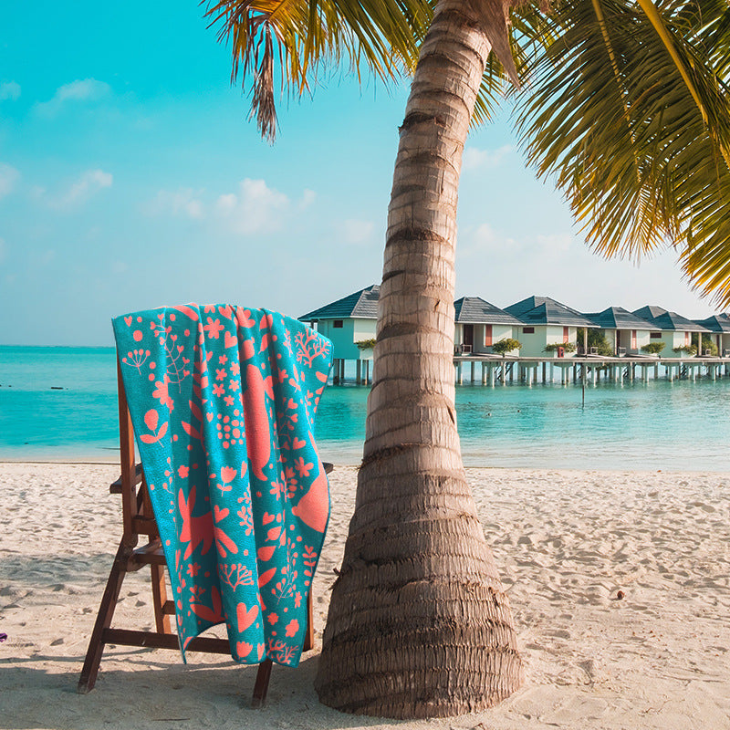 Siopsrl | Beach towel with enchanting mermaid design Siopsrl