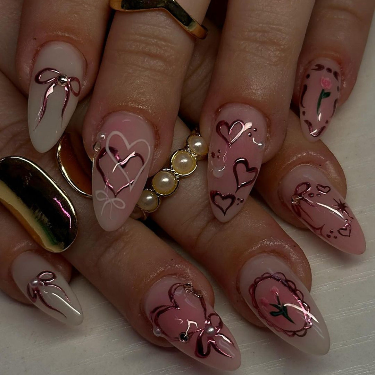 Siopsrl | Decorative Heart-Themed Press-On Nail Art Siopsrl