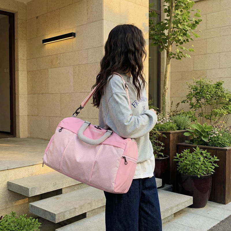 Siopsrl | Sporty travel bag with padded carrying system and multiple compartments Siopsrl