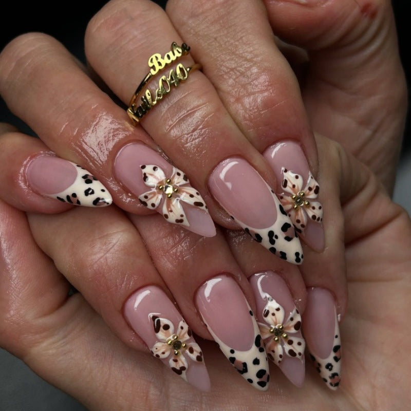 Siopsrl | Animal-Inspired Press-On Nail Art Set Siopsrl