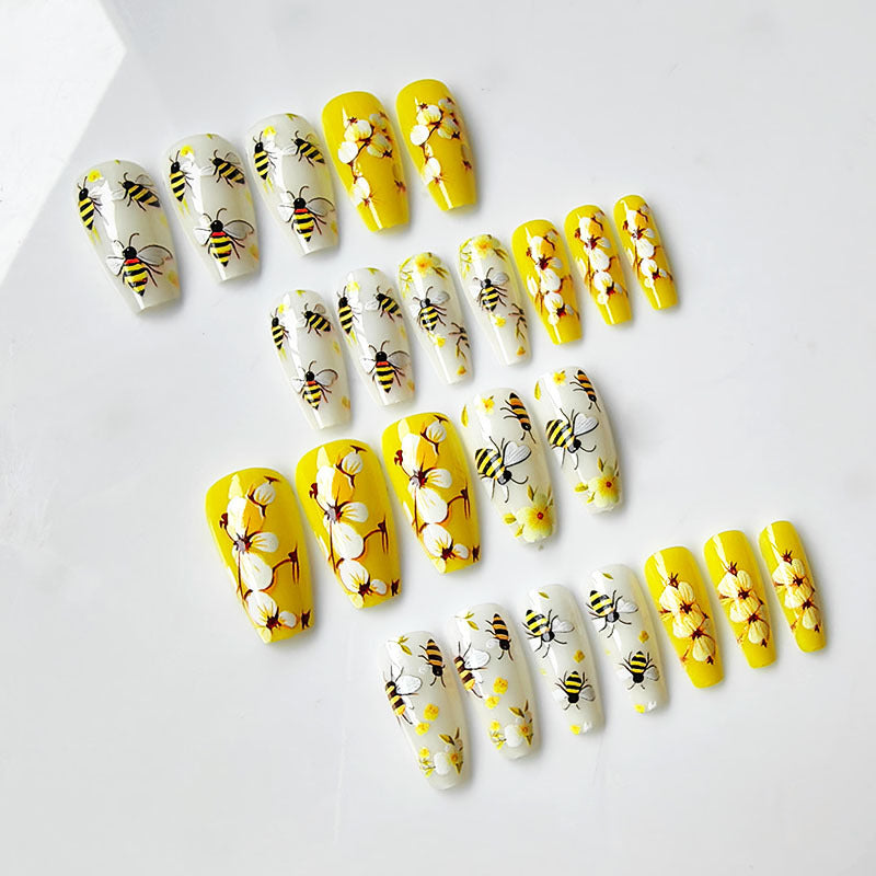 Siopsrl | Artificial nails with bee and flower design Siopsrl