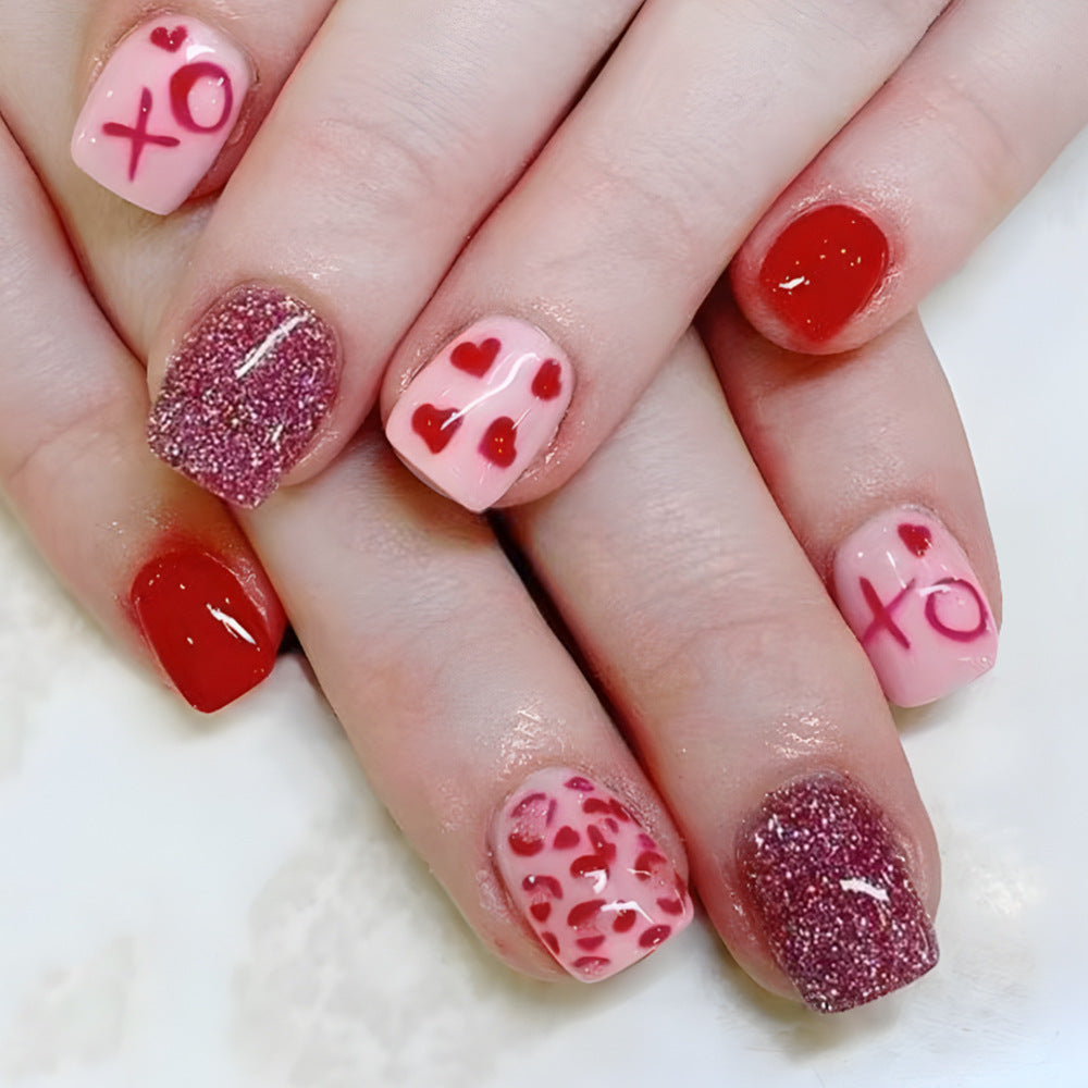 Siopsrl | Artistic Heart-Embellished Nail Art Siopsrl