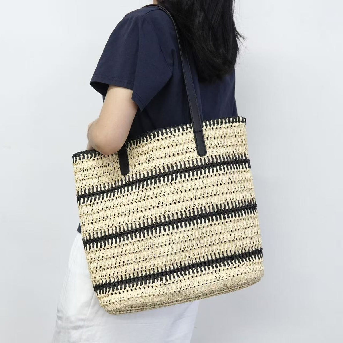 Siopsrl | Beach bag with modern stripes and robust carrying straps Siopsrl