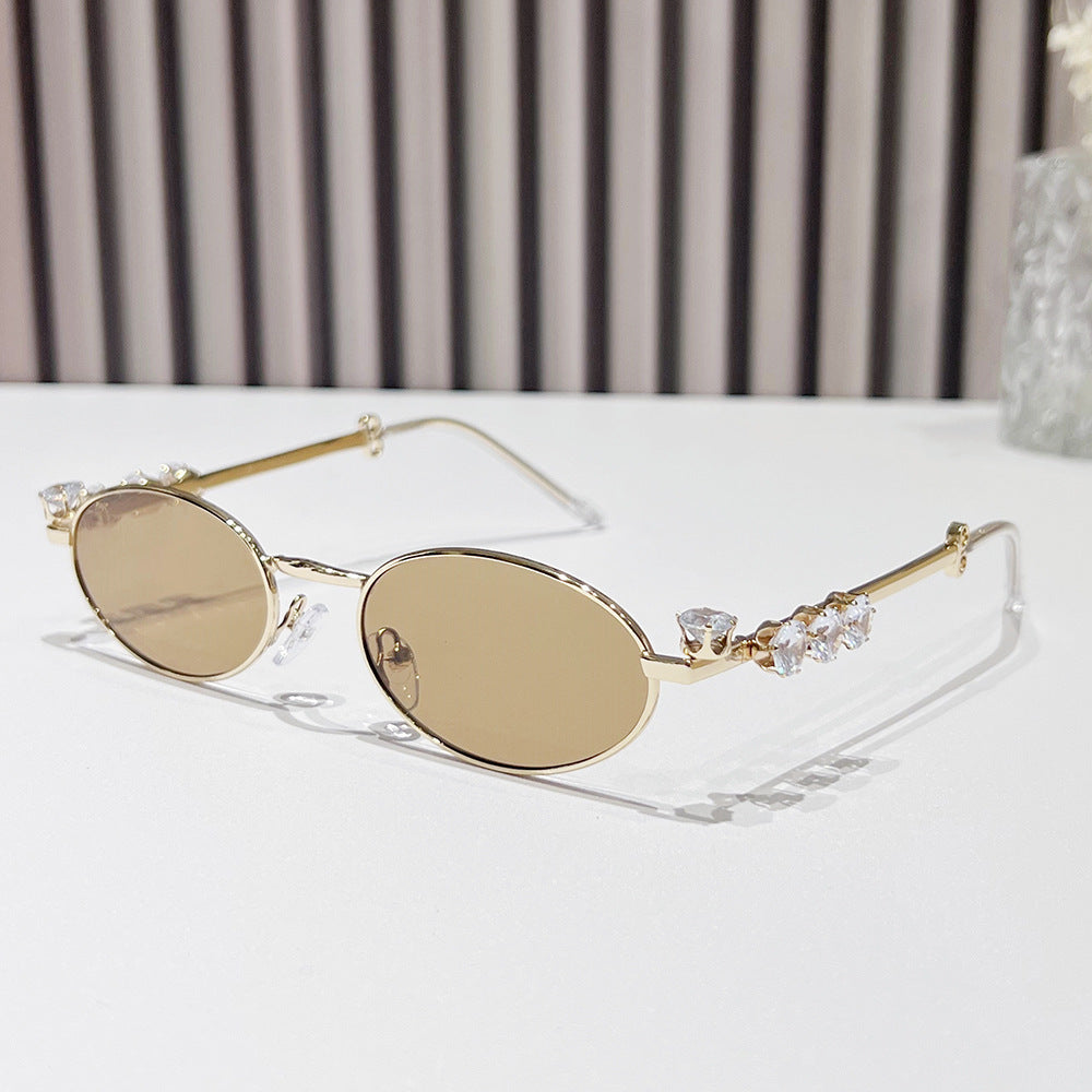 Siopsrl | Fashion-Forward Oval Sunglasses with Crystal Accents Siopsrl