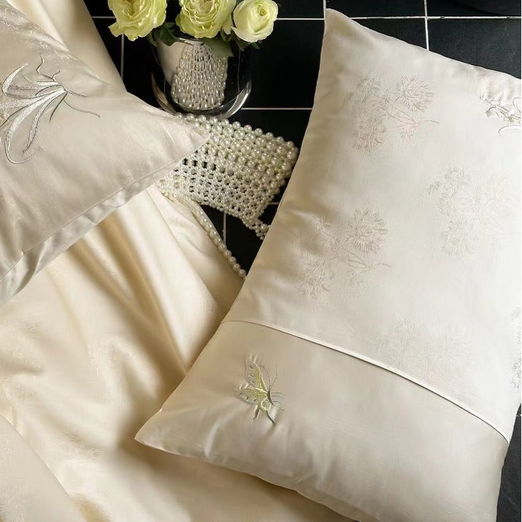 High-quality cotton satin bedding set with floral embroidery