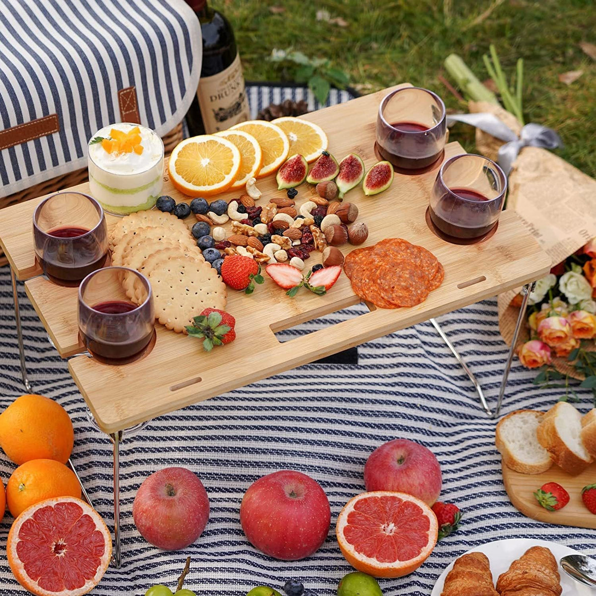 Ladies picnic basket with integrated dinnerware set andStylish folding table Siopsrl