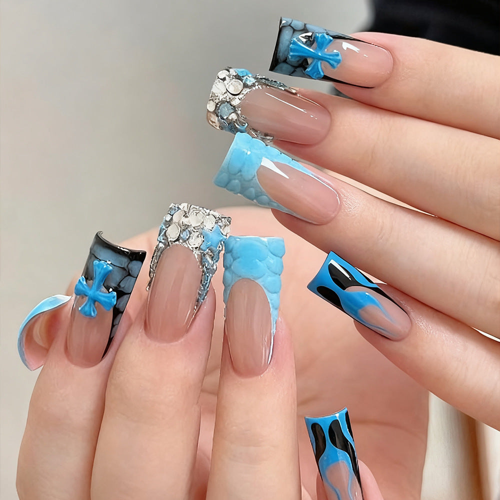 Siopsrl | Spring-like nail art with flower appliqués Siopsrl