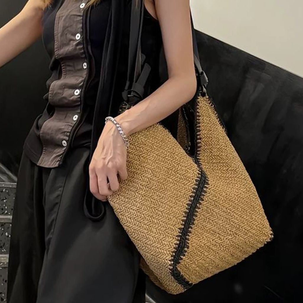 Siopsrl | Designer bag with modern leather accents Siopsrl