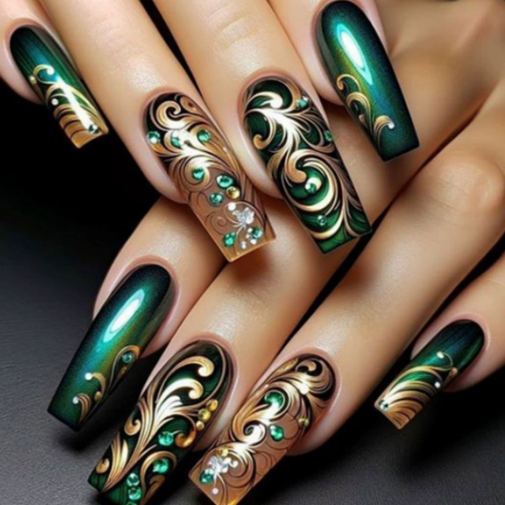 Siopsrl | Artificial nails with elegant gold and green tones Siopsrl