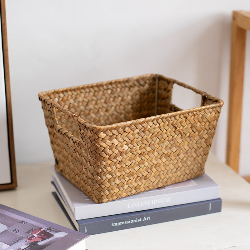 Unisex storage basket made of handwoven natural material Siopsrl