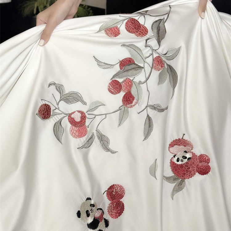 Embroidered cotton satin bed linen set with floral apple and panda appliqué Bowlift