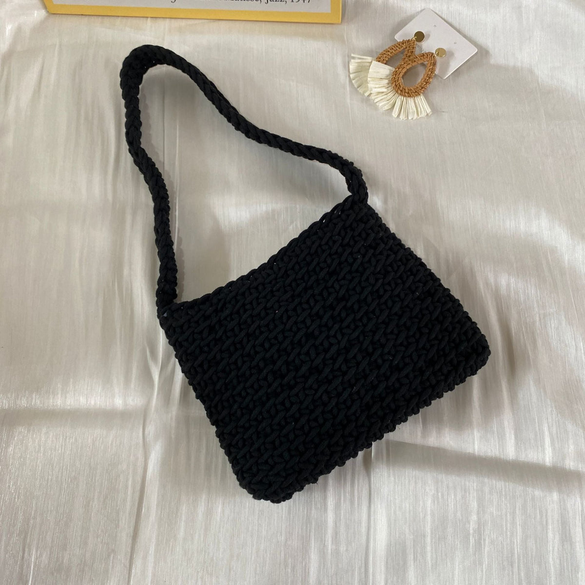 Siopsrl | Hand-knotted shoulder bag made of high-quality sustainable material Siopsrl