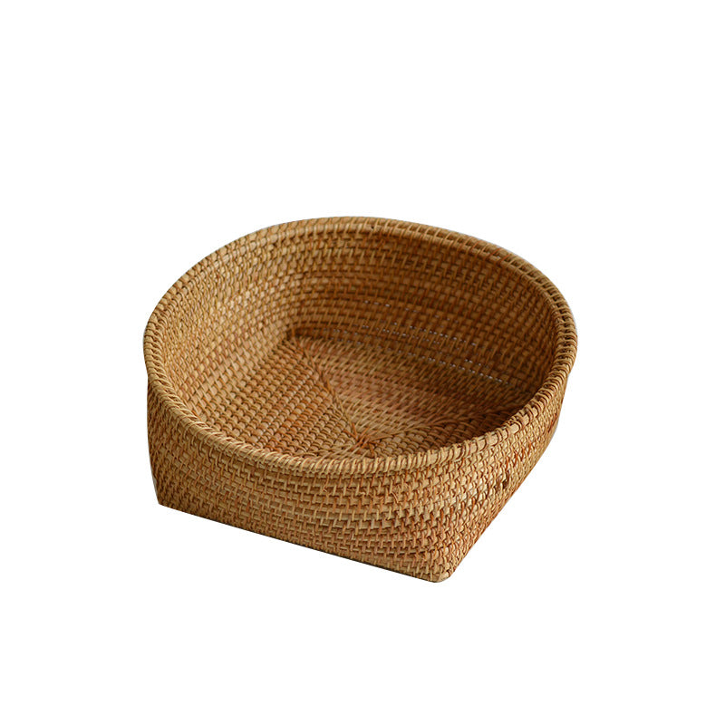 Handcrafted storage basket made of natural rattan Siopsrl