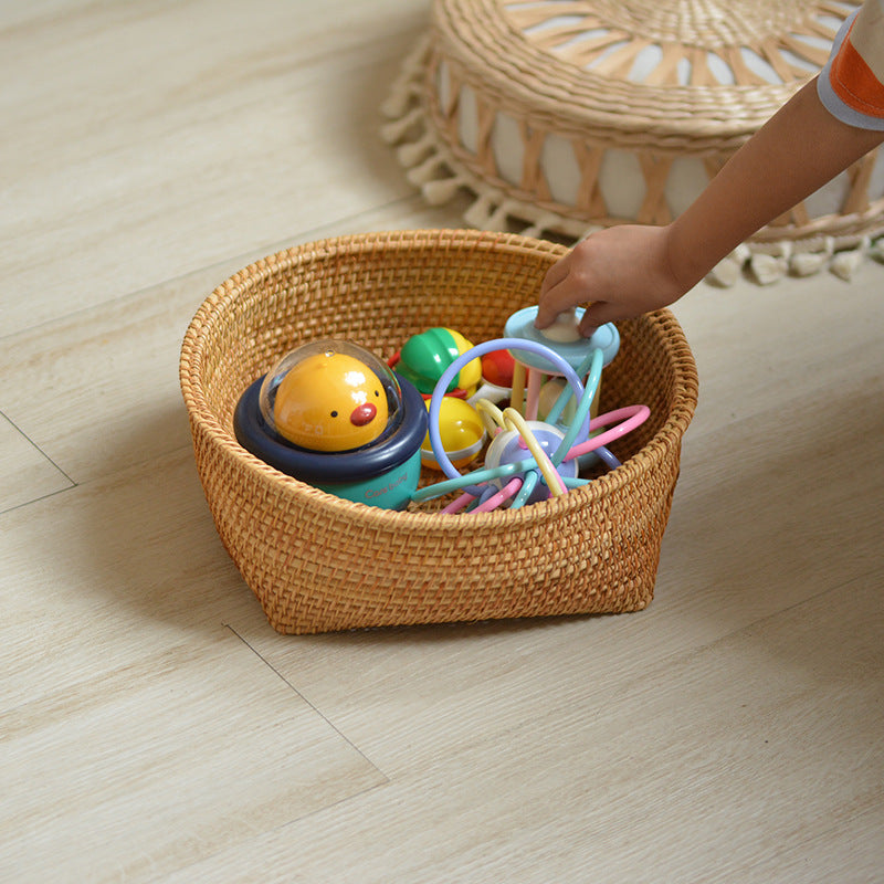 Handcrafted storage basket made of natural rattan Siopsrl