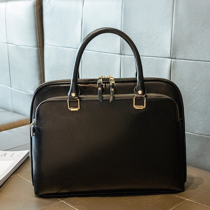 Siopsrl | Elegant Business Bag with Structured Design Siopsrl