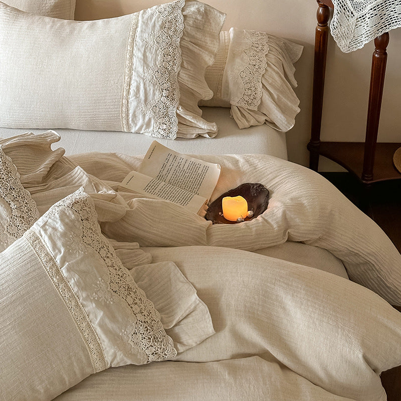 Bedding set made of washed linen with frill, lace trim, and soft texture