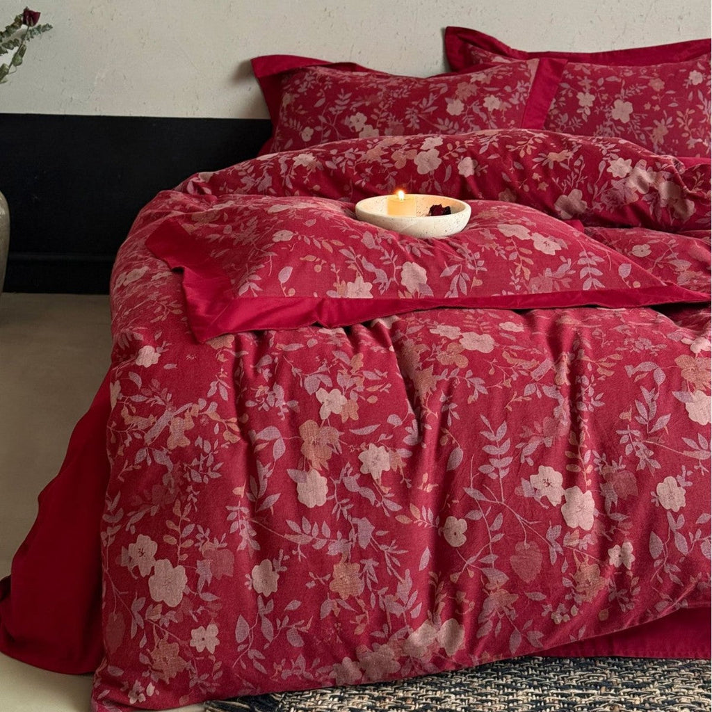 Premium bedding set made of cotton satin with floral jacquard and elegant linen edge Bowlift