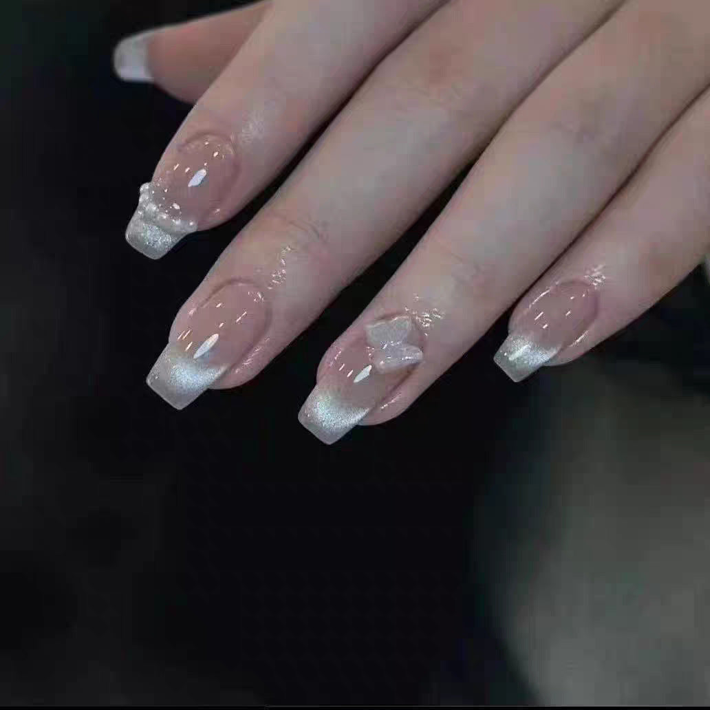 Siopsrl | Elegant Stiletto Press-On Nails with Decorative Floral Accents Siopsrl