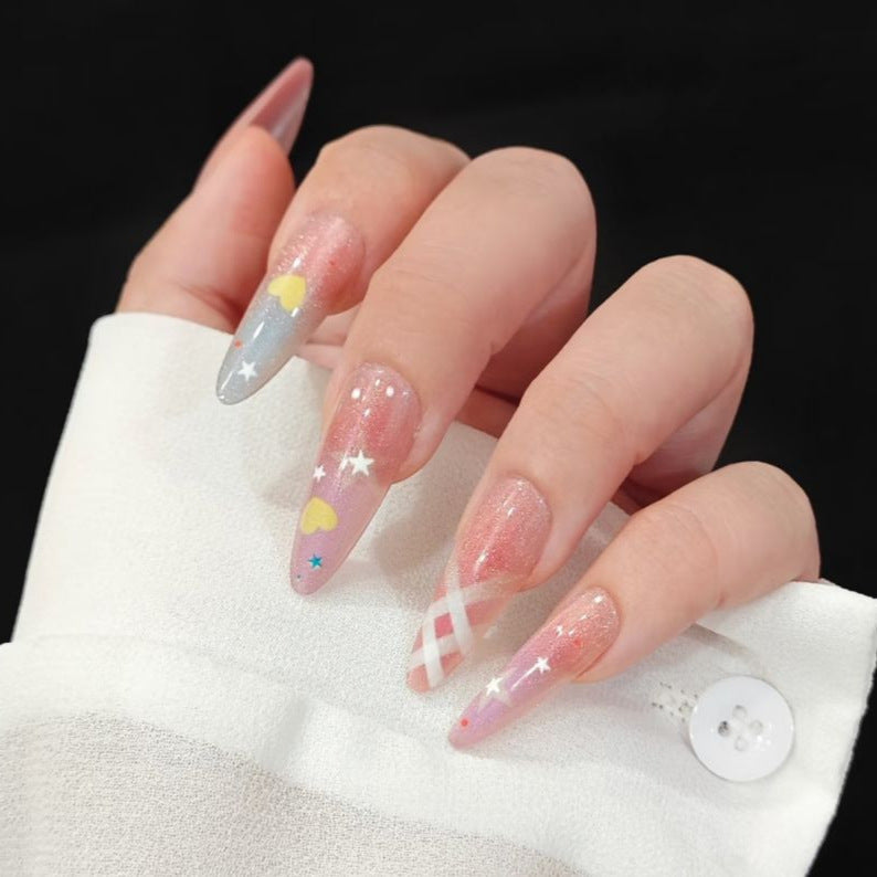 Siopsrl | Playful art nails with shimmering designs and 3D applications Siopsrl