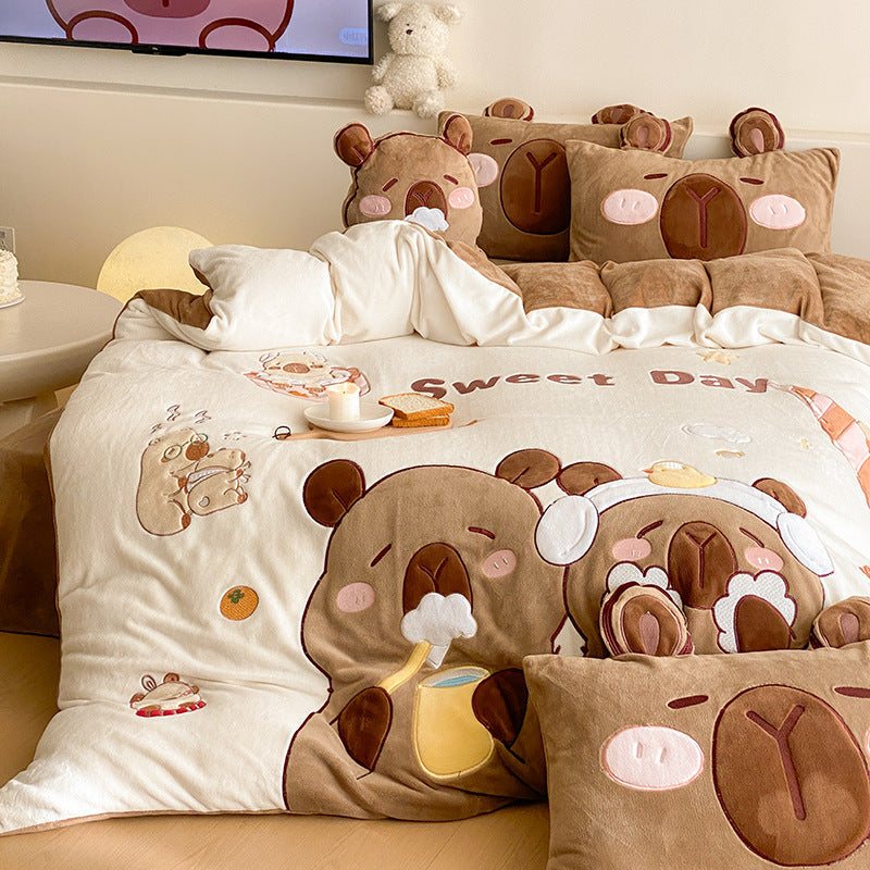 Fluffy bedding set with quilted cozy surface, 3D teddy applications and warming microfiber filling Bowlift