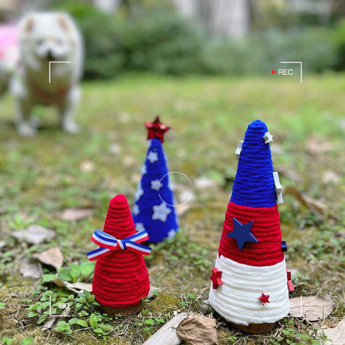 Siopsrl | Unisex decorative table figure crocheted tree made of yarn with wooden base and star tip Siopsrl
