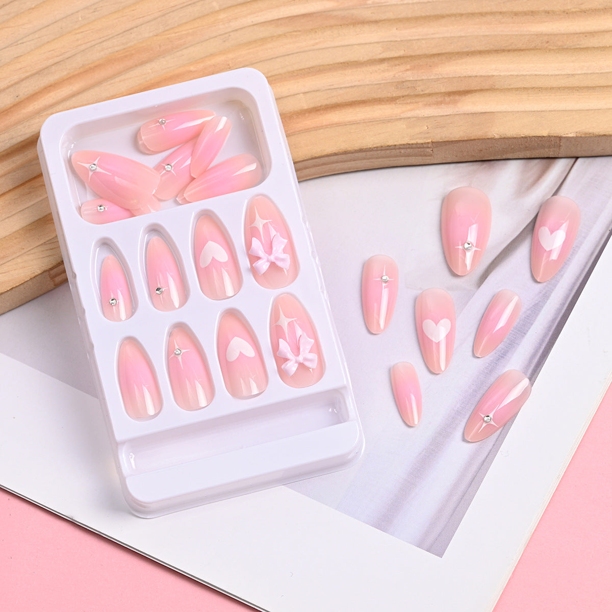 Siopsrl | Artistic Heart and Bow Detail Press-On Nails Siopsrl
