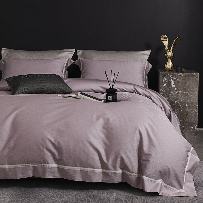 Luxurious satin cotton bedding set with fine piping