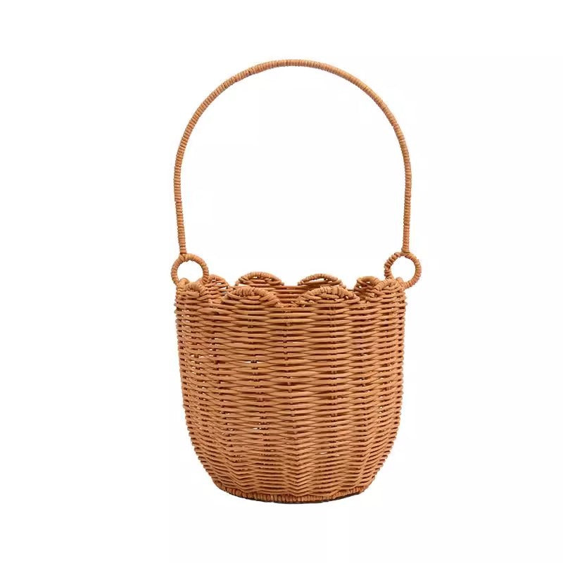 Handwoven basket with handle Siopsrl