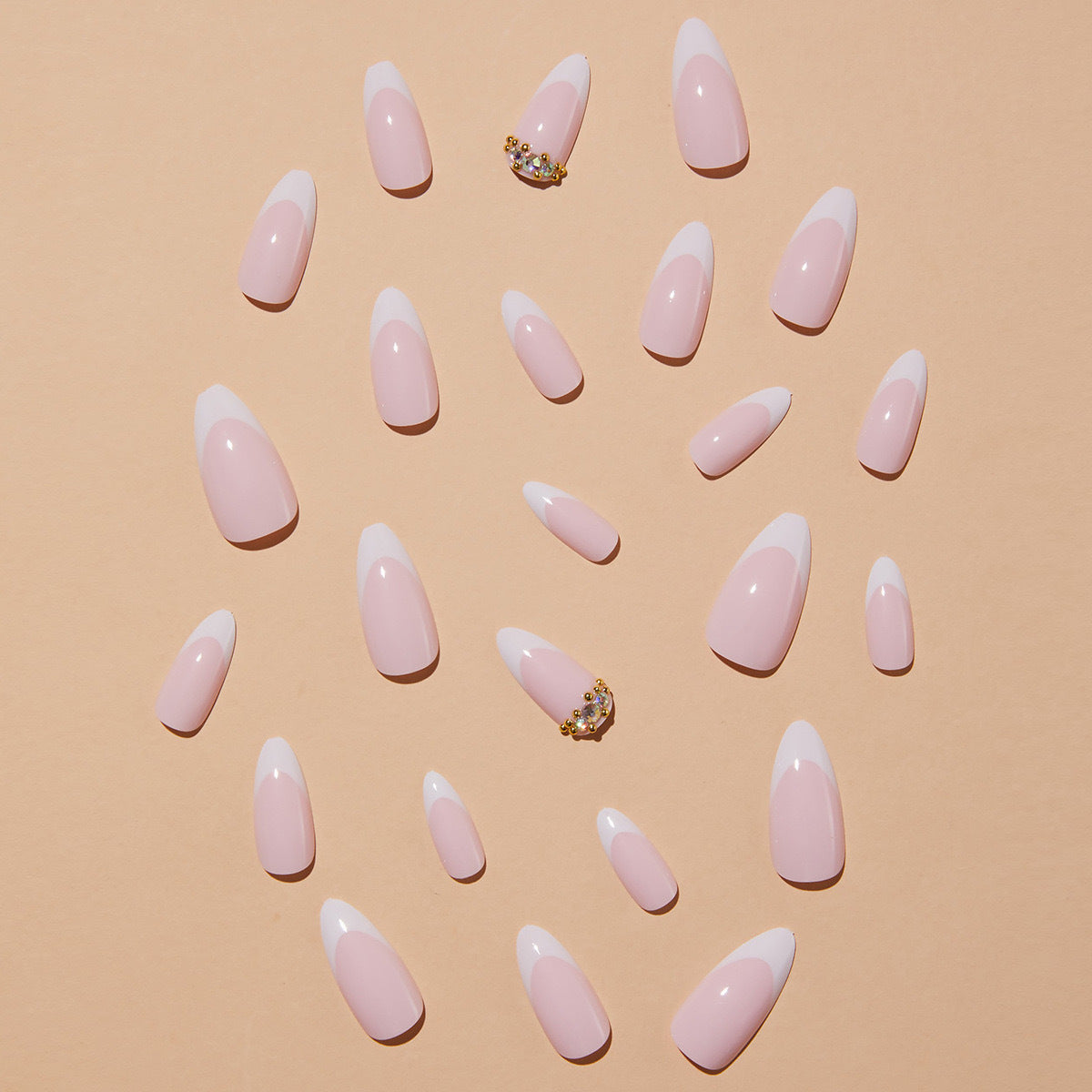 Siopsrl | Elegant artificial nails with stylish French design and glitter accents Siopsrl