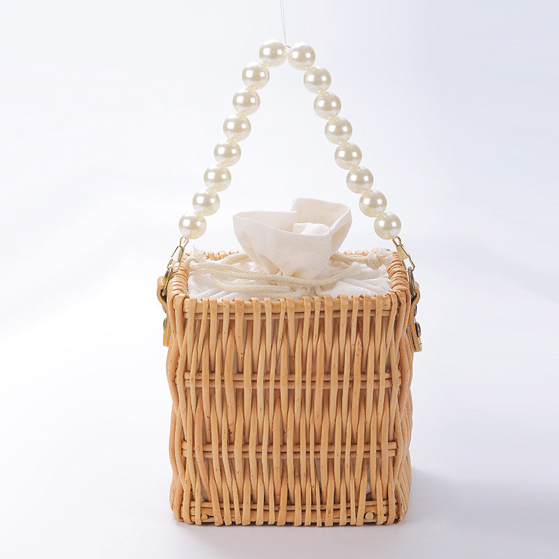 Elegant Picnic Basket Siopsrl