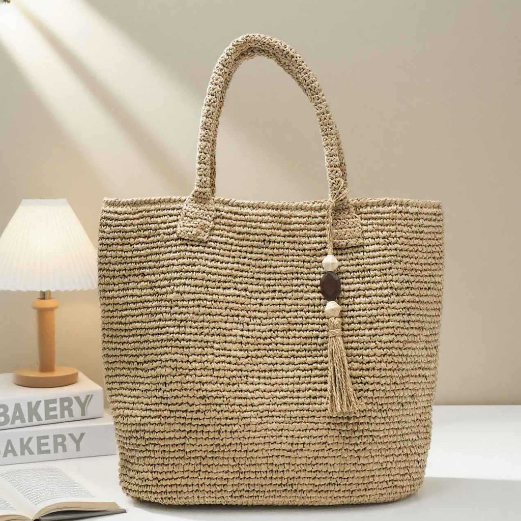 Handmade basket bag with unique fringe pendant Siopsrl