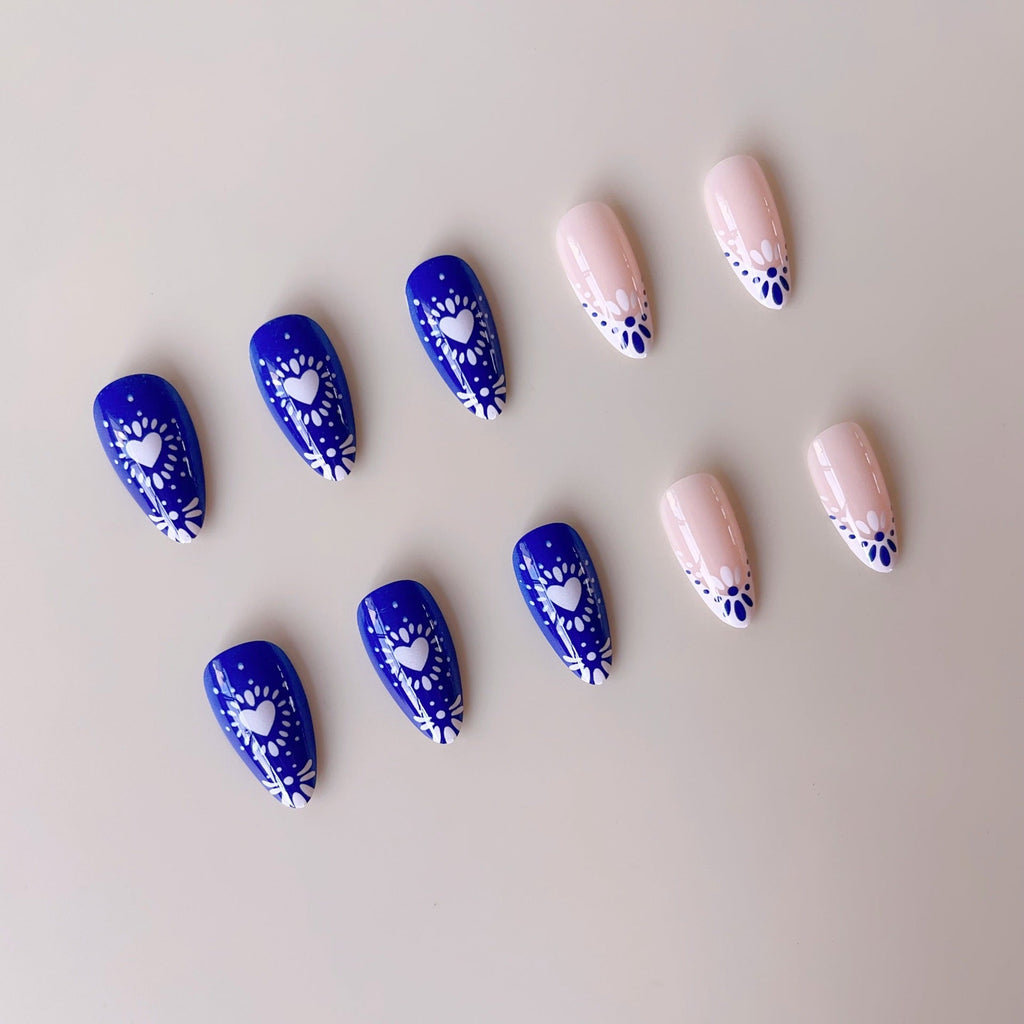 Siopsrl | Creative nail set with flower and heart designs Siopsrl