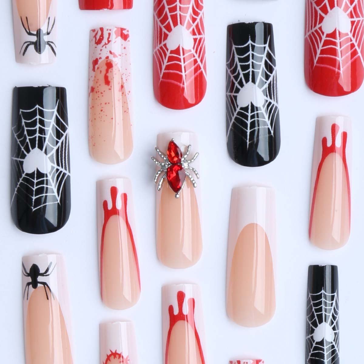 Siopsrl | Creative Halloween-themed nail art Siopsrl