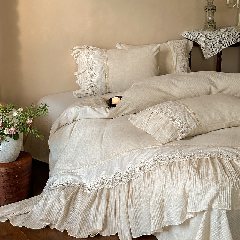 Bedding set made of washed linen with frill, lace trim, and soft texture