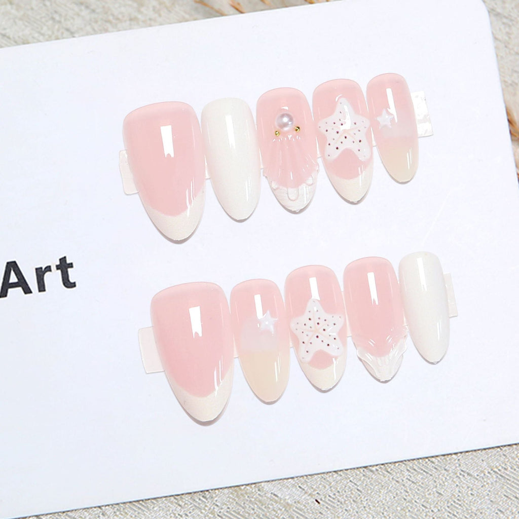Siopsrl | Artful Nail Tips in Maritime Design Siopsrl