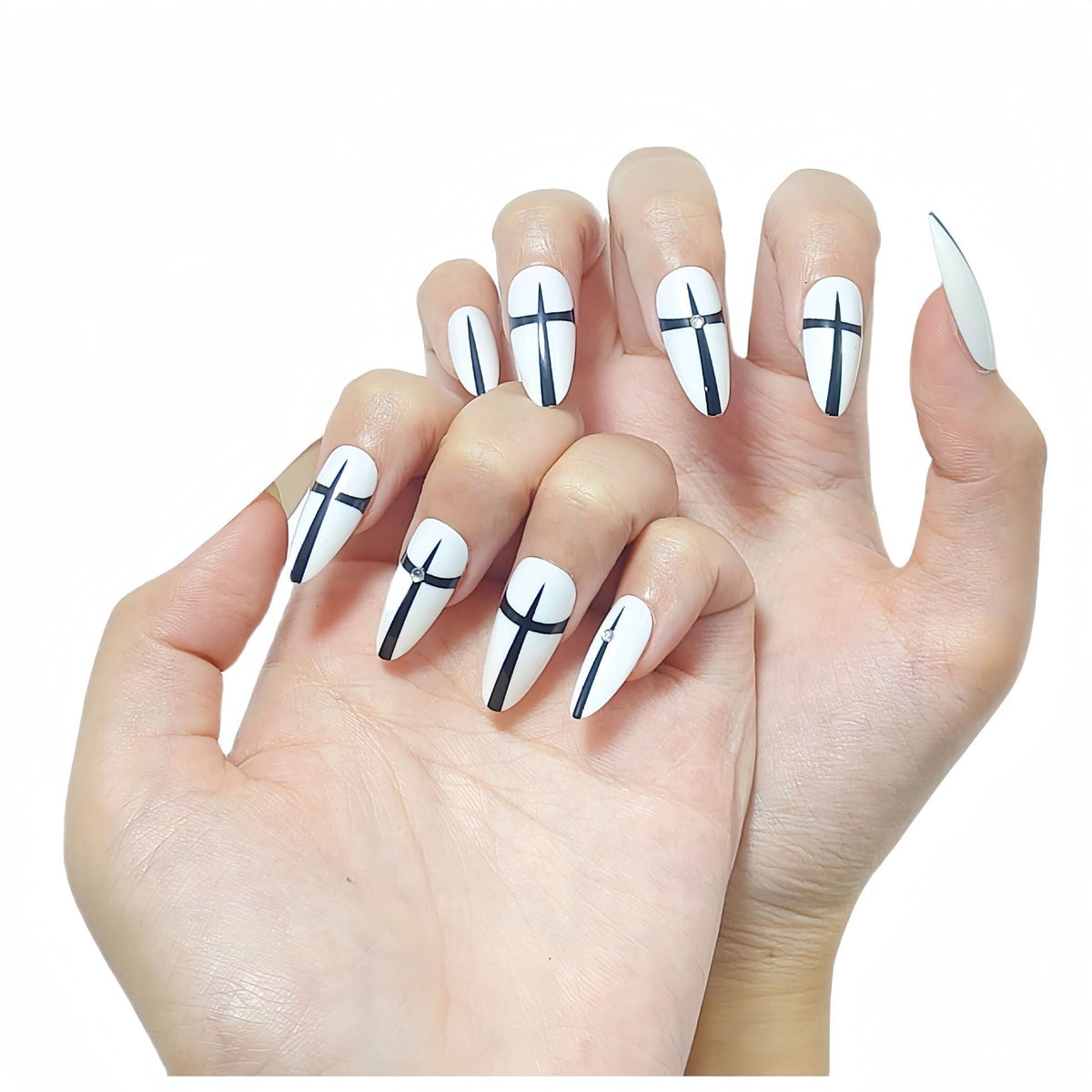 Siopsrl | Spring-like nail art with flower appliqués Siopsrl