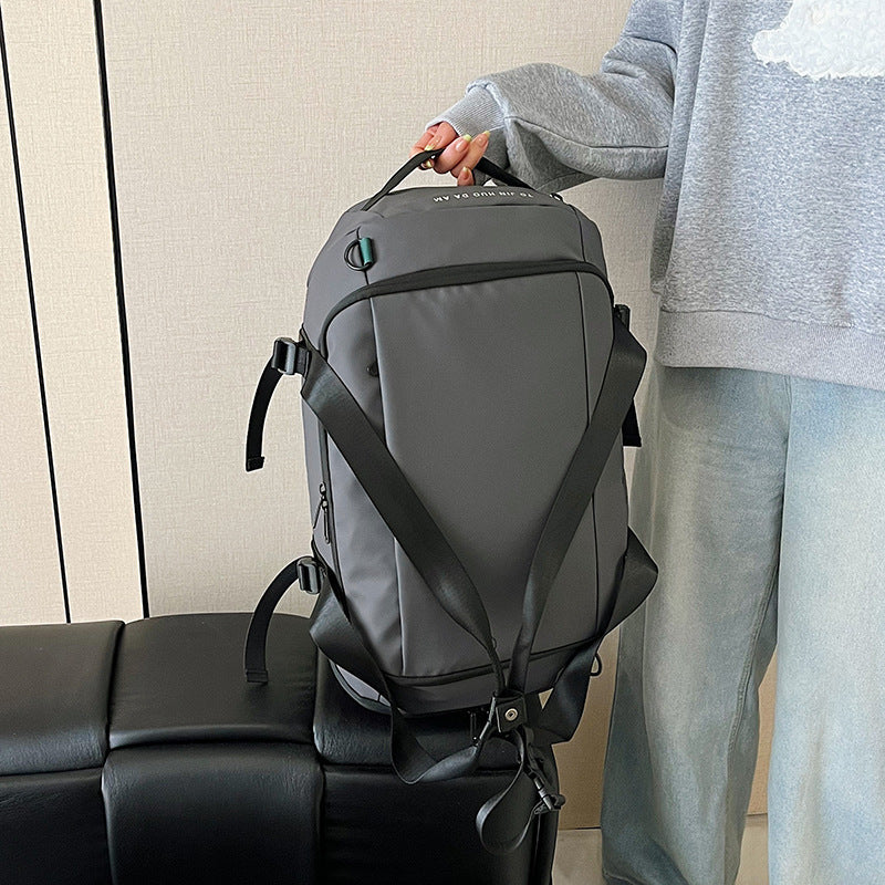 Siopsrl | Sporty duffel bag with adjustable carrying system for active lifestyles Siopsrl