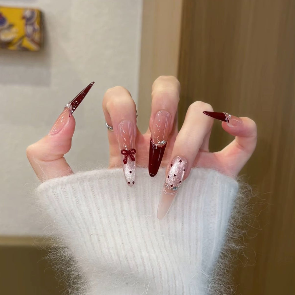Siopsrl | Decorative Press-On Nails with Gem Accents Siopsrl