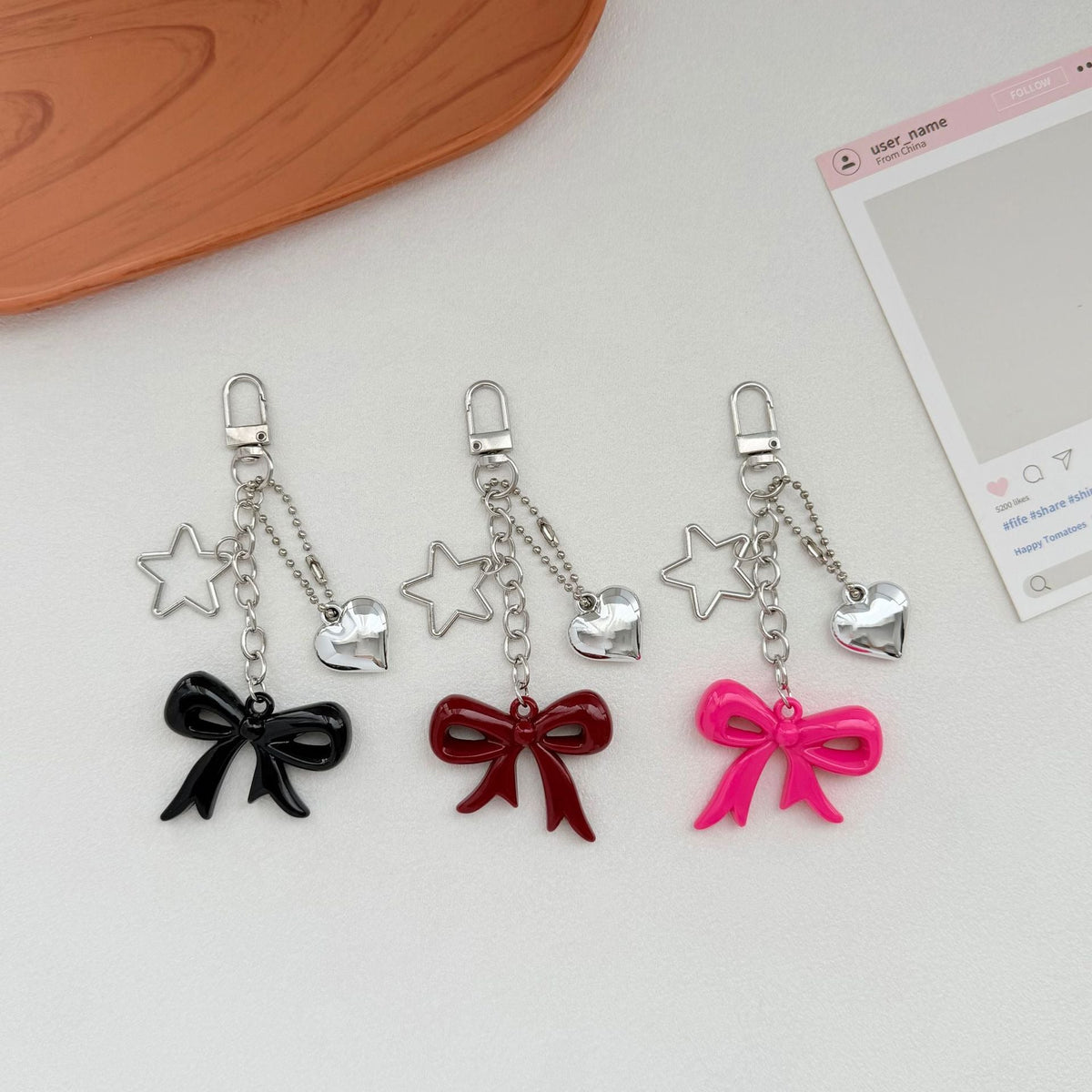 Siopsrl | Playful Bow and Star Keychain Siopsrl