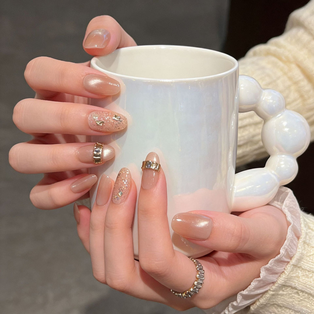 Siopsrl | Decorative Press-On Nails with Gem Accents Siopsrl
