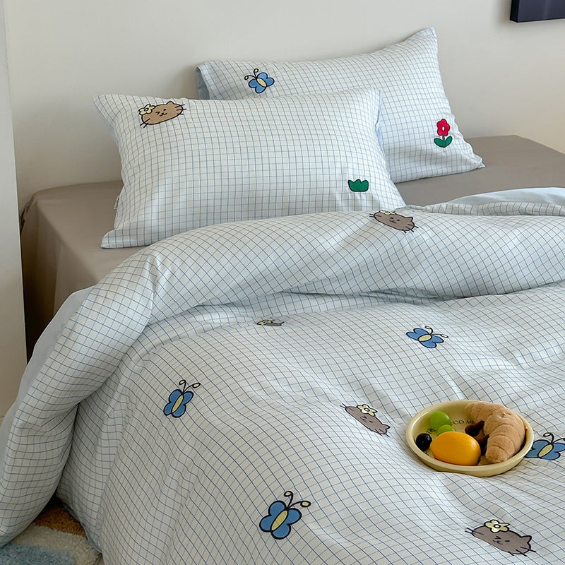 Reversible cotton satin bedding set with fine stripe pattern and cute cat embroidery