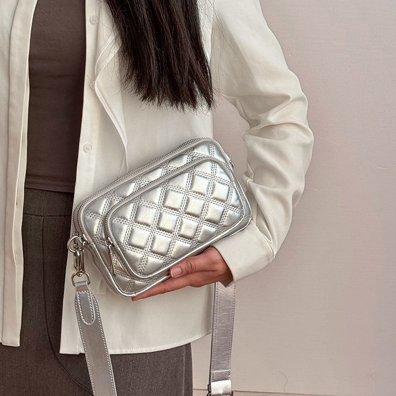Siopsrl | Shoulder bag with stylish quilted pattern Siopsrl