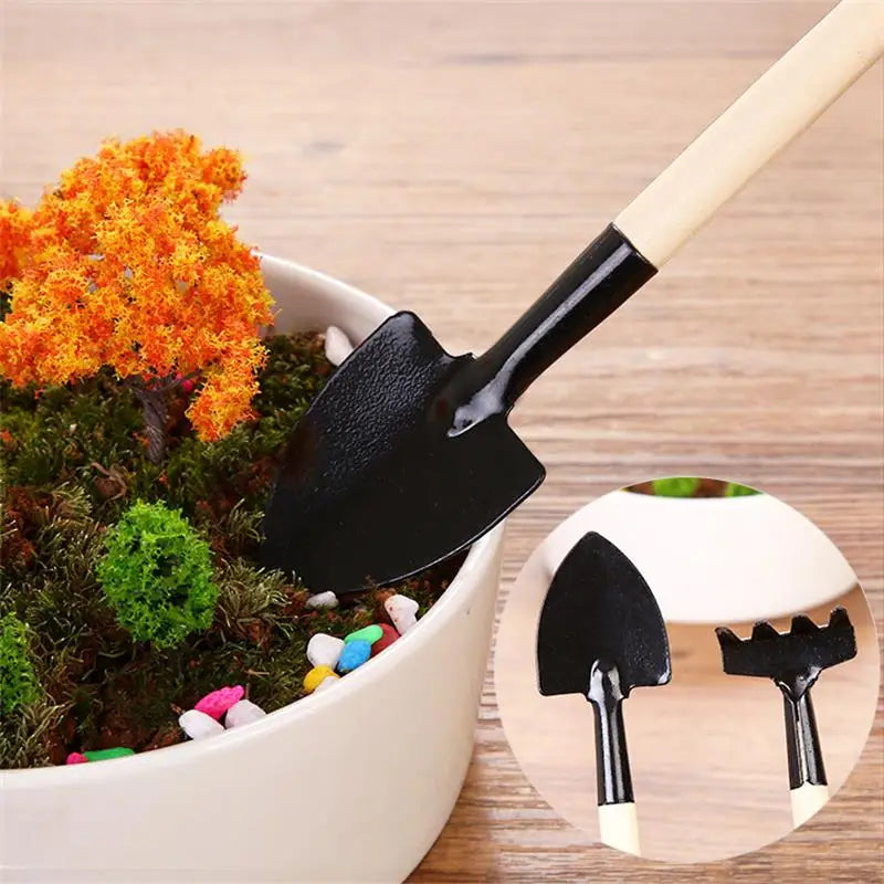 Siopsrl| 3-piece garden tool set with wooden handles – Handy shovel, rake, and hoe for garden maintenance