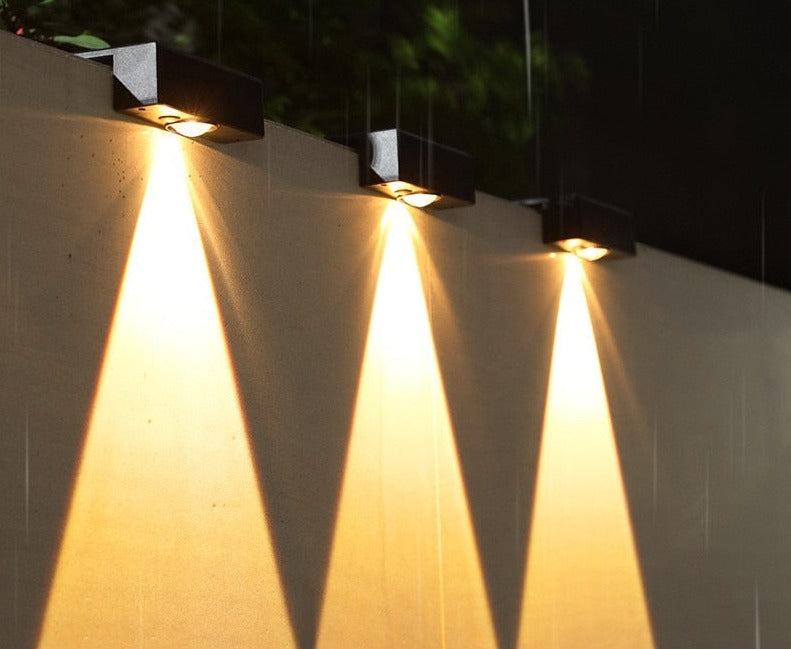 Siopsrl| Solar Garden Lighting with Rain and Wind Protection