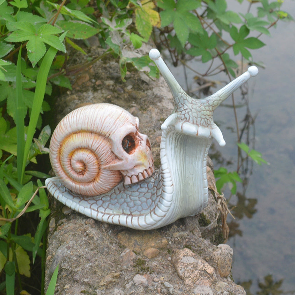 Siopsrl| Snail Skull Halloween Patio Sculpture