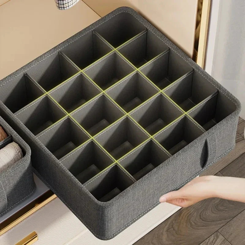 Siopsrl| ClarityBox Wardrobe Organizer | Collapsible & Space-Saving | High-Quality Non-Woven Fabric Material